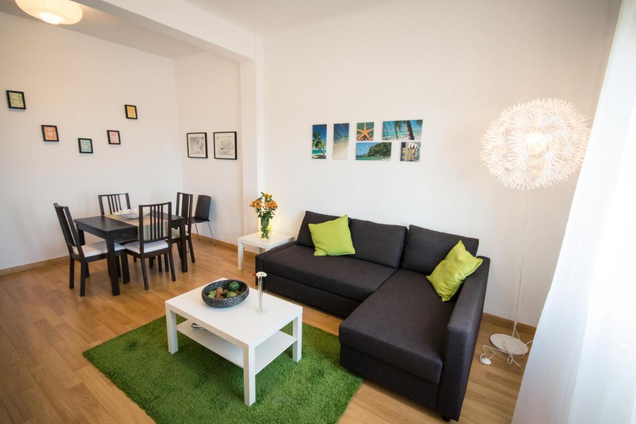 Holidays2Malaga Heredia 3 Bedroom Opposite Malaga Port מראה חיצוני תמונה