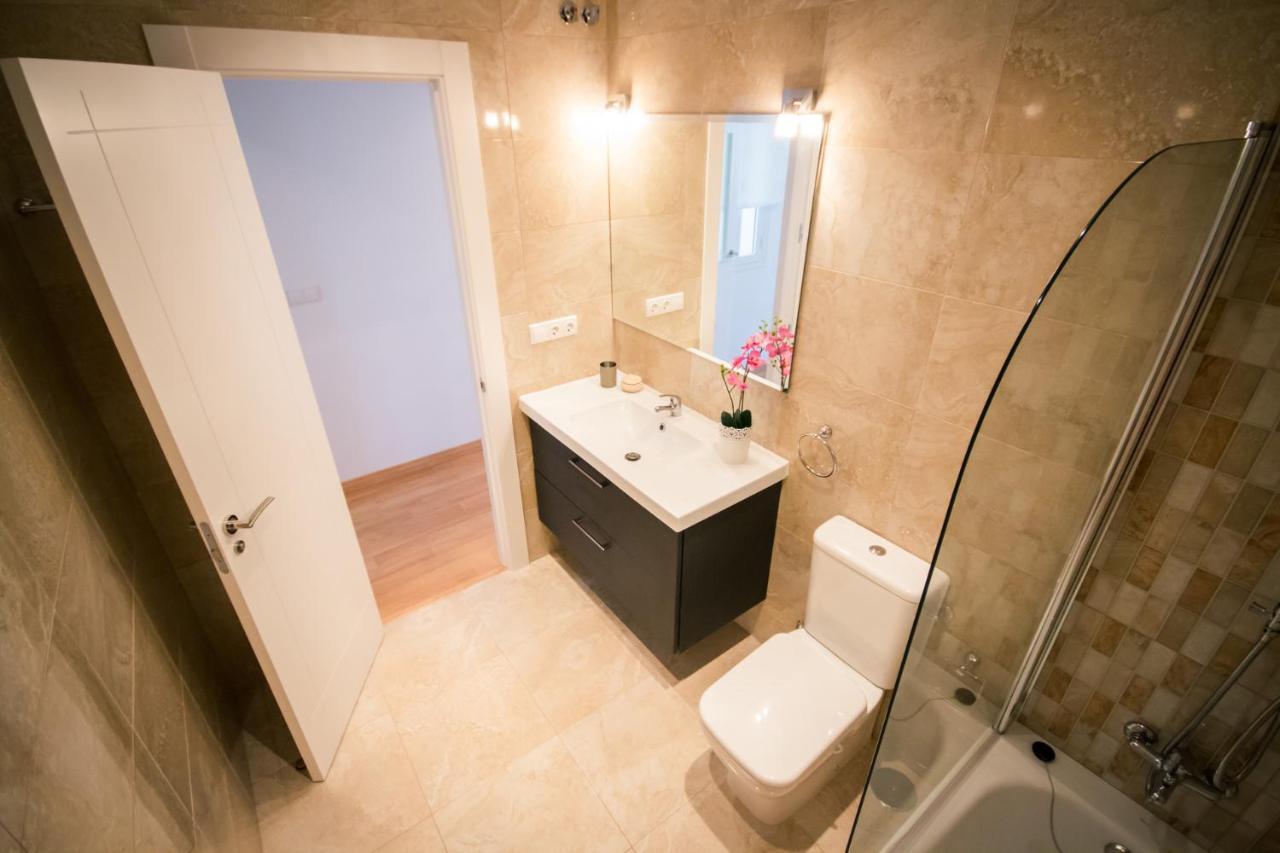 Holidays2Malaga Heredia 3 Bedroom Opposite Malaga Port מראה חיצוני תמונה